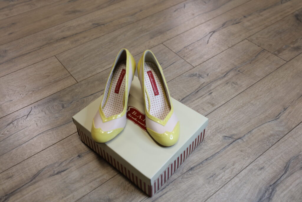 Womens Shoes