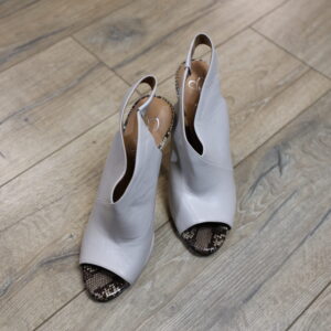 Womens Shoes