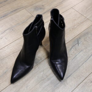 Womens Shoes